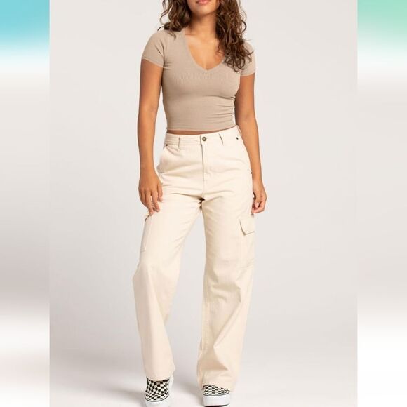 NWT Y2K Ribbed V-Neck Crop Top - Picture 3 of 4